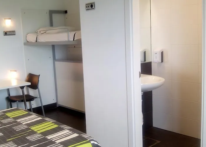 Albergue/auberge Ulia Youth * Сан-Себастьян