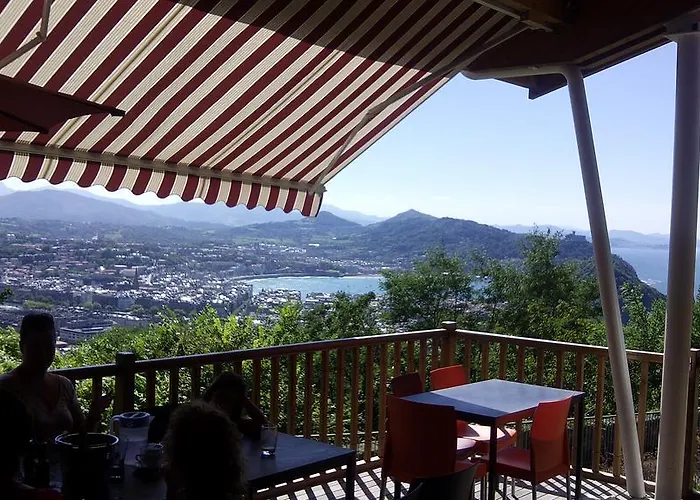 호스텔 Albergue/auberge Ulia Youth 산세바스티안